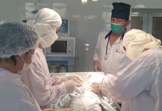 Саломатлик акцияси доирасида беморларда юқори технологик жарроҳлик амалиётлари ўтказилмоқда