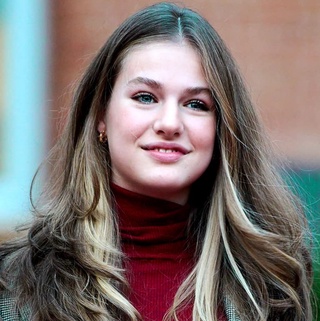 Испания маликаси Леонор армия хизматига чақирилди