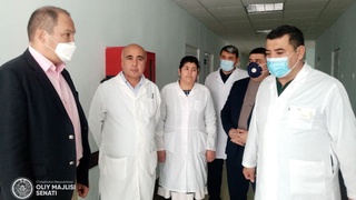 В Намангане онколог из Индии провел бесплатный медосмотр