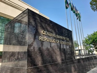 Ӯзбекистон нақша дорад, ки кушодани суратҳисобро барои афроде, ки таҳти санксия қарор доранд, манъ кунад