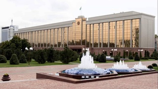 Дар Девони Вазирони Ҷумҳурии Ӯзбекистон