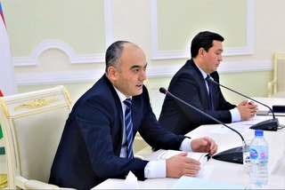 Ma'muriy hujjatlar og'zaki, belgili, imo-ishora shaklida ham qabul qilinishi mumkin