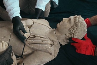 Turkiyada Germesning marmar haykali topildi