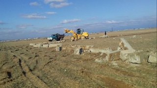 Ноқонуний эгалланиб иморат қурилган 26,7 гектар ердаги биноларни бузиш бўйича суд қарори қабул қилинди