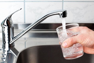 В Каракалпакстане с 15 января повышаются тарифы на питьевую воду и канализацию