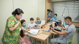 “Меҳрли мактаб”да таълим олаётган болалар учун ҳомийлик асосида 4000 дан ортиқ китоблар совға қилинди