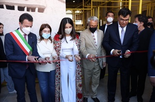 Oʻzbek mahallasi Venetsiyada oʻtayotgan biyennaleni zabt etmoqda