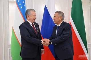 The President of Uzbekistan was awarded the Order of “Friendship” of Tatarstan