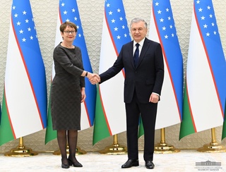 Ўзбекистон Республикаси Президенти ЕТТБ президенти билан учрашув ўтказди