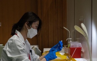 Parkinson kasalligini davolash uchun dunyodagi birinchi dori vositasi tasdiqlandi