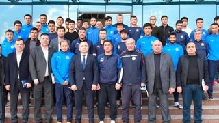 Глава «Узбекнефтегаза» встретился с руководством и игроками ФК «Бунёдкор»