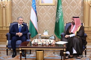 Президент Узбекистана и Наследный принц Саудовской Аравии обсудили вопросы дальнейшего развития многопланового сотрудничества