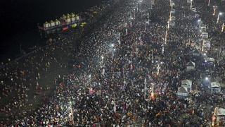 Hindistondagi diniy festivalda yetti kishi hayotdan ko'z yumdi
