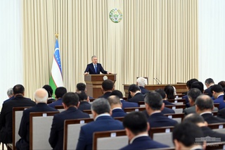 Наманганни Бухоро ва Самарқанд билан боғловчи темирйўл рейслари йўлга қўйилади