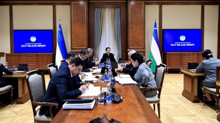 Принято постановление о созыве третьего  пленарного заседания Сената Олий Мажлиса