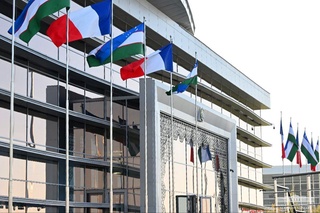 Ўзбекистон Президенти Самарқандга келди