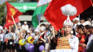 Наманган облысының әкімі бастаған делегация Қырғызстанға барды