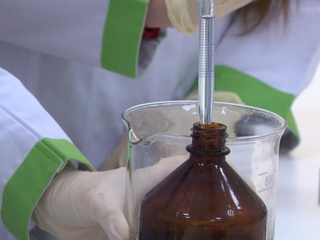 Turkmanistonlik talaba plastikdan yonilg'i ishlab chiqarish usulini kashf qildi