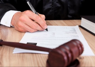 Суд қарори нега ижро этилмаяпти?