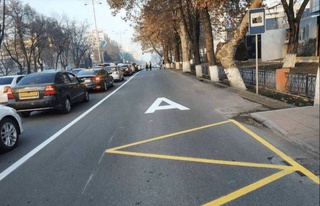 Автобус жолларында ҳәрекетлениў қағыйдаларын бузғанлығы ушын жәрийма белгиленбекте