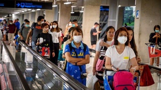 Китай будет требовать от авиапассажиров отрицательный тест на COVID-19