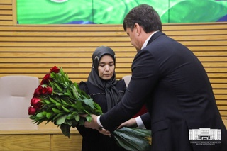 Дар Тошканд ба қаҳрамонҳое, ки кӯдаконро дар канали Бурҷар наҷот доданд, мукофотҳои давлатӣ супурда шуданд