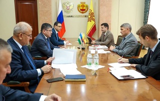 Обсуждены вопросы расширения торгово-экономического сотрудничества между Узбекистаном и Чувашской Республикой