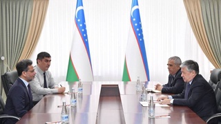 Замглавы МИД Узбекистана встретился с представителем компании «ACWA Power»