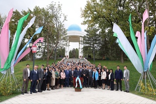 Davlat tilida ish yuritish bo'yicha maslahatchilarning birinchi respublika seminari nima maqsadda tashkil etildi?
