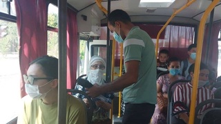 В общественном транспорте Гулистана внедрена автоматизированная система оплаты проезда