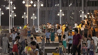 Өзбекстан тұрғындарының негізгі бөлігі қайда тұрады?