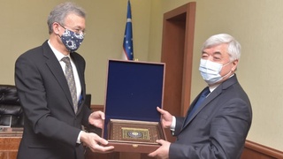 Вaзир АҚШнинг Ўзбекистондaги фaвқулоддa вa мухтор элчисини қaбул қилди