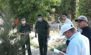 Навоий вилоятида “Обод қишлоқ ва обод маҳалла” дастури ижроси ўрганилди