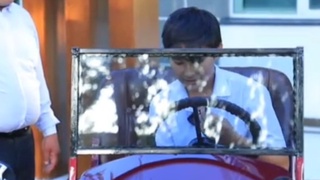 Қуёш энергияси орқали ҳаракатланувчи машина ҳамда "репетитор-робот" яратилди