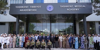 Toshkent tibbiyot akademiyasida adiblar va bo'lg'usi shifokorlar uchrashdi
