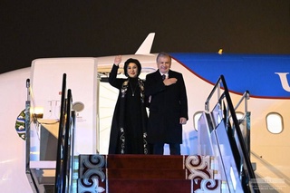 President Shavkat Mirziyoyev returns to Tashkent