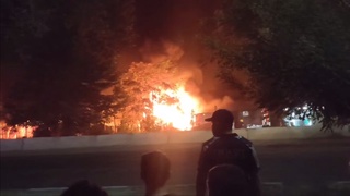 "Уч қаҳрамон" бозорида ёнғин келиб чиқди