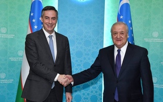 Глава МИД Узбекистана принял председателя Комитета по иностранным делам Европейского парламента