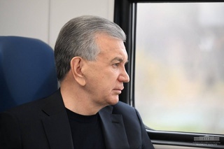 Ташкенттен Хожакентке жаңа электропоезд жолға қойылды