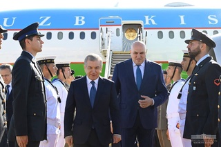 O‘zbekiston Prezidenti Italiyaga keldi