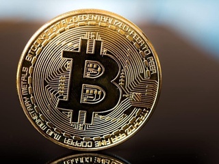 Тошкентда “Bitcoin” савдоси билан ноқонуний шуғулланган шахслар фаолиятига чек қўйилди