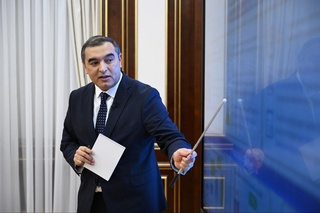 Progress and plans in the field of statistics reviewed