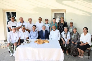 Prezident Romitandagi mahallada mehmon bo‘ldi