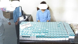 Талаб юқори бўлган дорини сотаётганда қўлга тушди