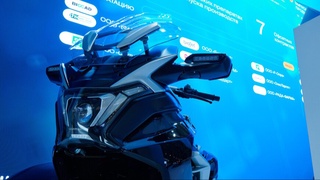 Россия ўзининг биринчи электр мотоциклини ишлаб чиқди
