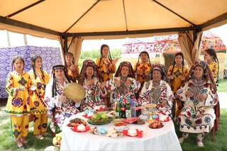 «Tandir Fest» - в Байсуне проходит праздник национальных традиций