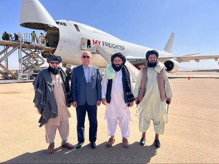 Узбекистан отправил в Афганистан 100 тонн гуманитарной помощи