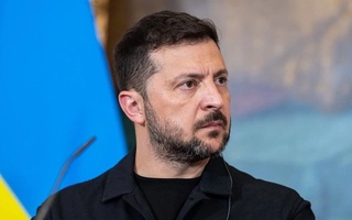 Zelensky signed a law on raising the age of contract service