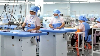 «Қува текстиль»да тикув-трикотаж маҳсулотлари ишлаб чиқариш йўлга қўйилди