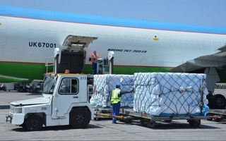 Ба Ўзбекистон партияи навбатии ваксинаи ӯзбекистониву чинӣ оварда шуд